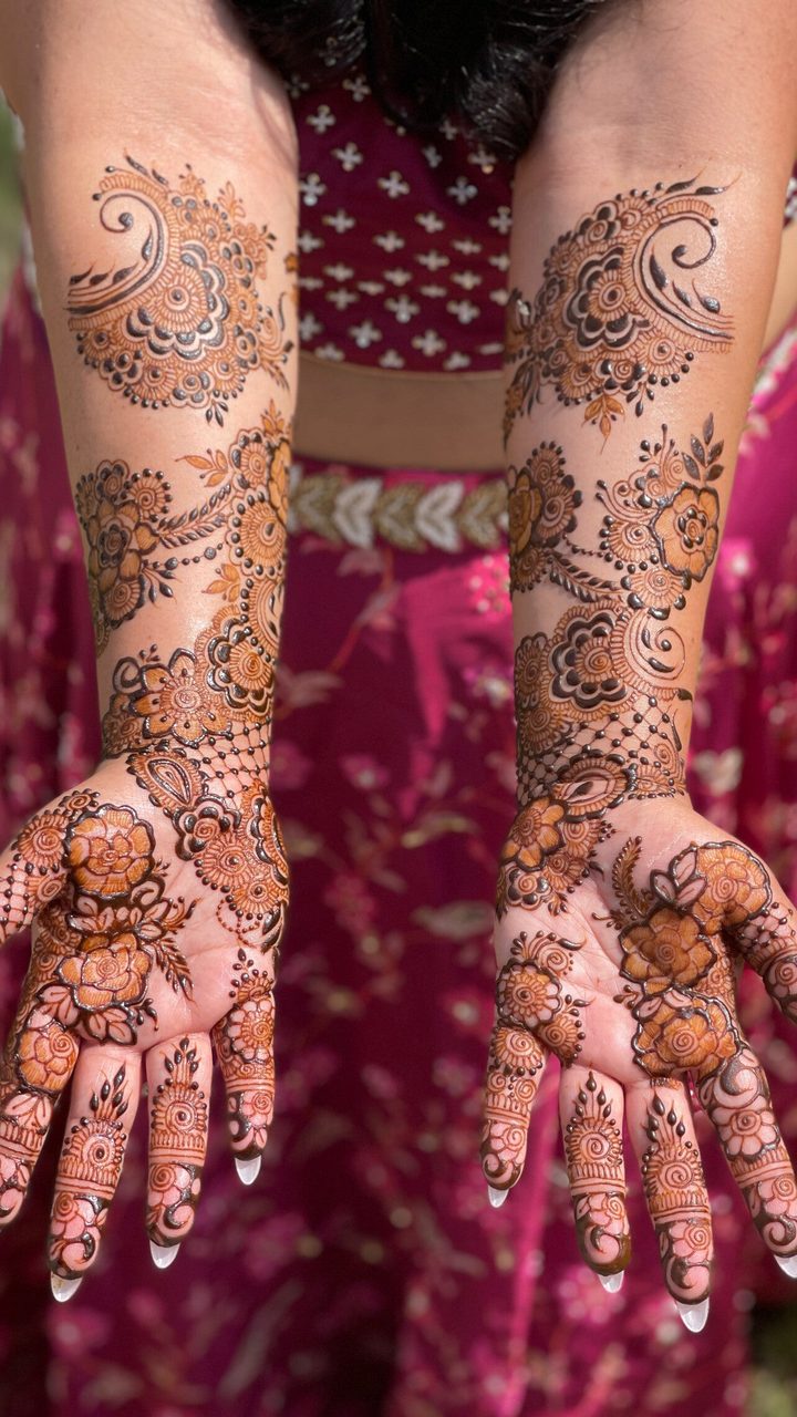 Traditional henna design by Rimple