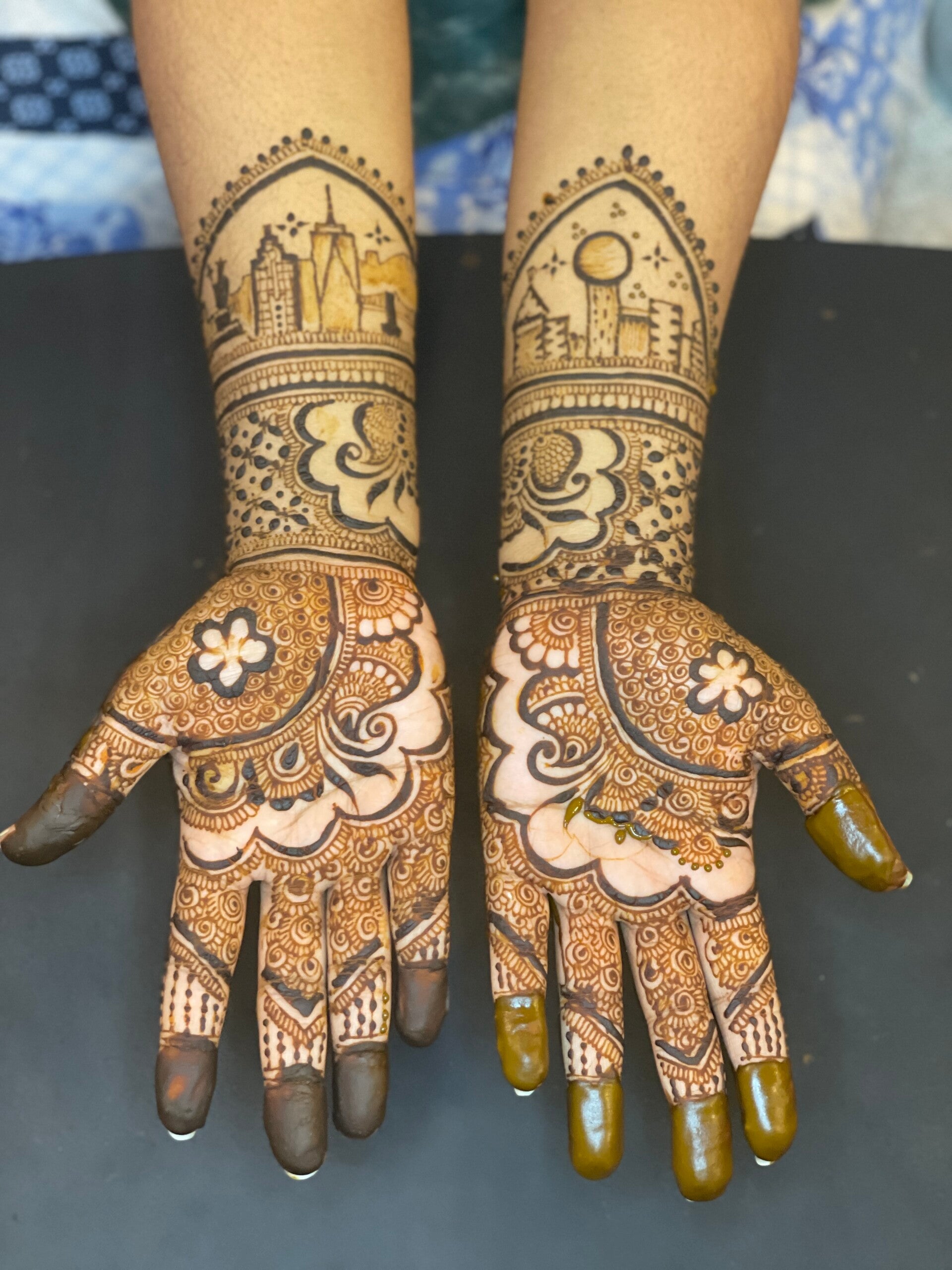 Henna design
