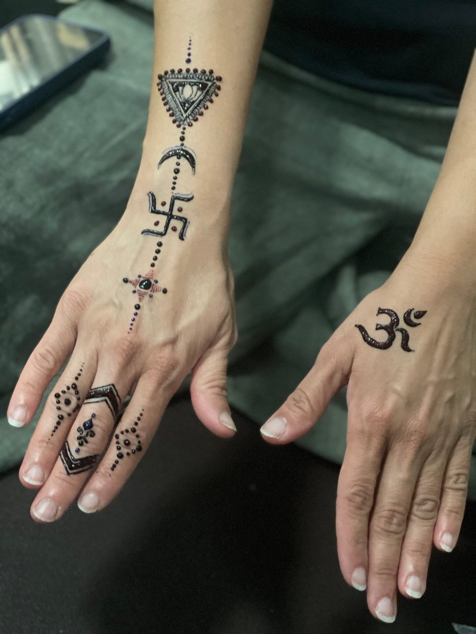 Traditional henna design by Rimple